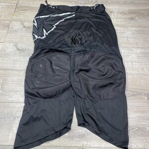 Mission Hockey Pants Mens XL Black RH Inhaler AC4 Inline Roller Adjustable